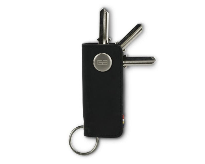 Front view of Lusso Vintage Key Holder in Brushed Black with with a key holder ring and 3 keys.