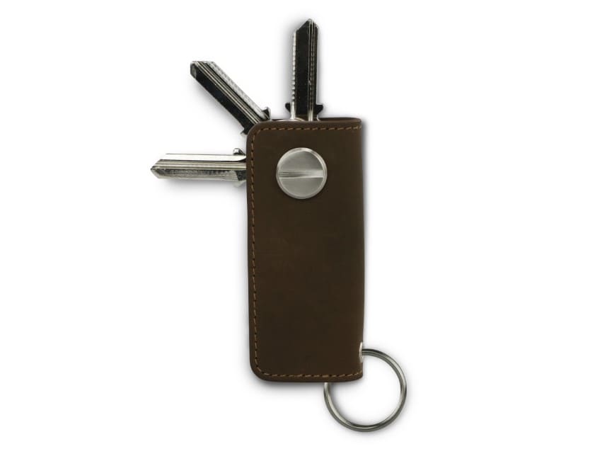 Back view of Lusso Key Holder in Java Brown with with a key holder ring and 3 keys.