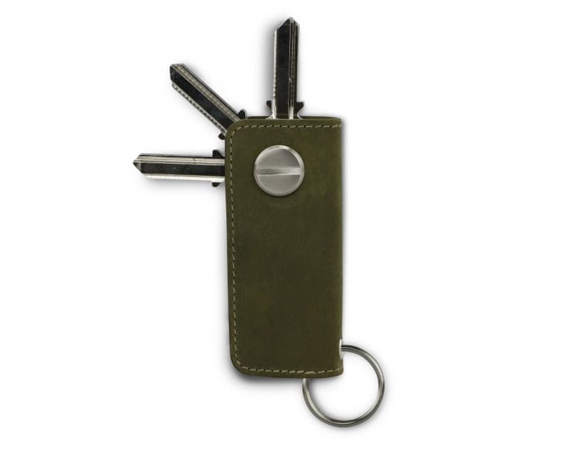 Back view of Lusso Key Holder in Olive Green with with a key holder ring and 3 keys.