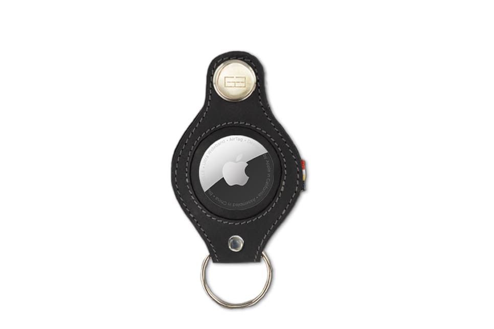 Front view of Lusso AirTag Key Holder in Carbon Black with a key holder ring.