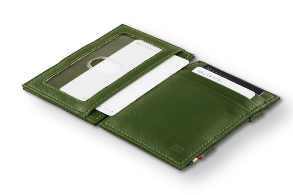 Front and back view of the Essenziale Magic Wallet ID Window Vegan in Cactus Green with a card inside the ID window and 2 cards in the card slots.