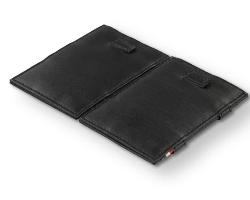 Front and back view of Cavare Magic Wallet Card Sleeve Cactus in Cactus Black.