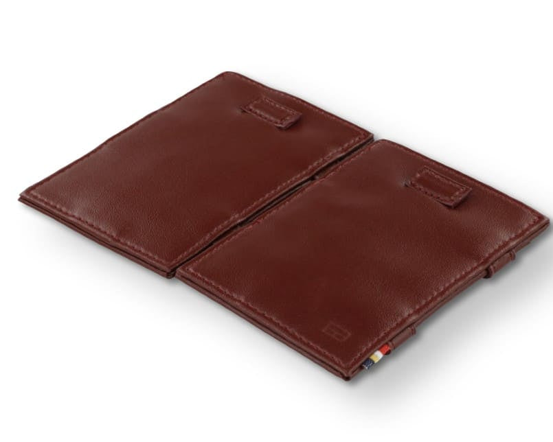 Front and back view of Cavare Magic Wallet Card Sleeve Cactus in Cactus Burgundy.