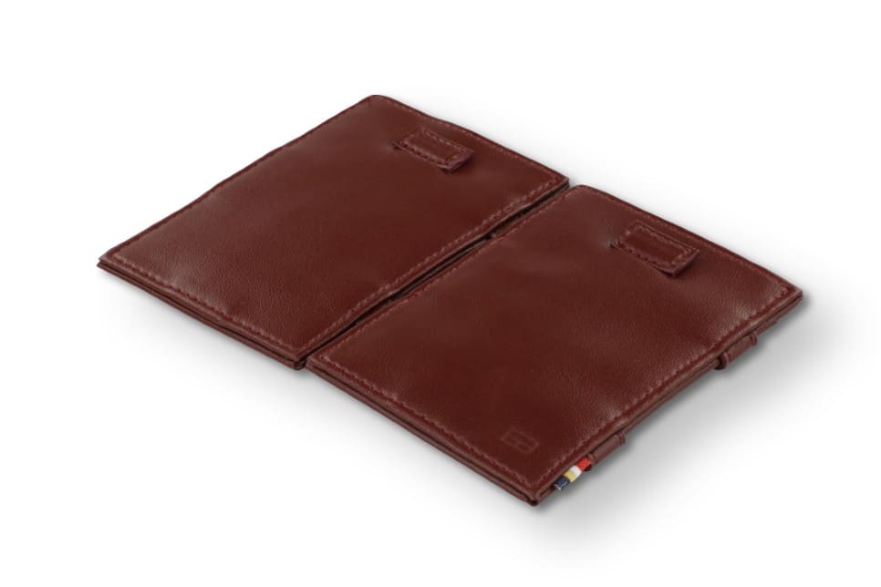 Front and back view of Cavare Magic Wallet Card Sleeve Cactus in Cactus Burgundy.