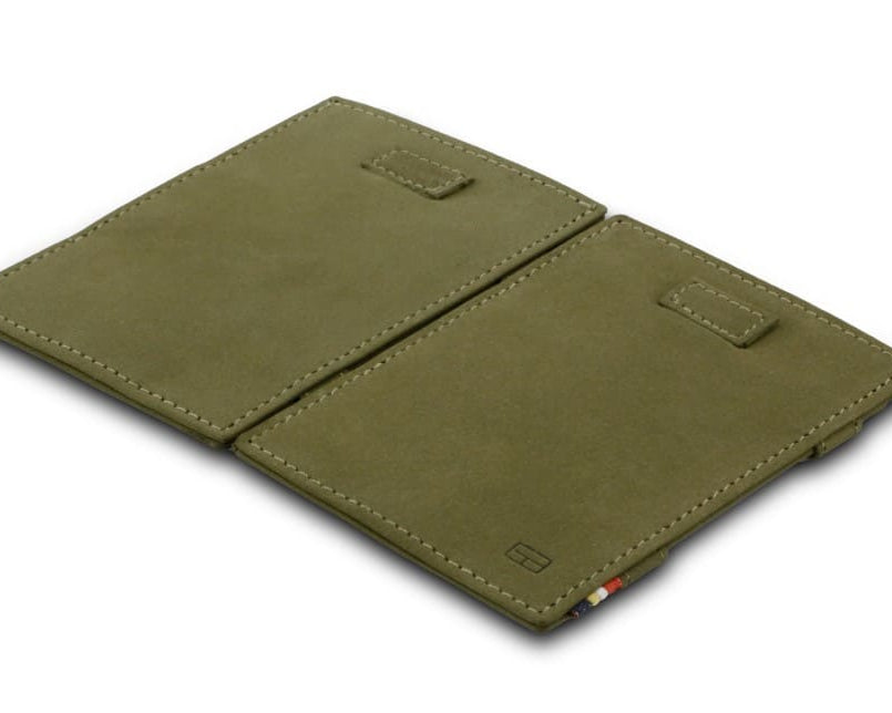 Front and back view of Cavare Magic Wallet Vintage in Olive Green with pull tab.