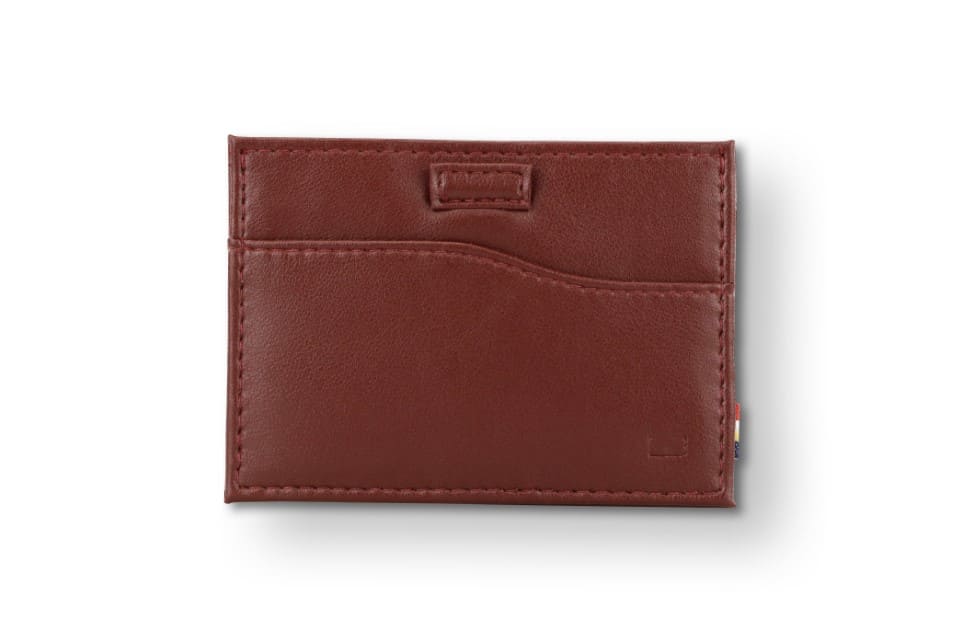 Front view of Leggera Card Holder Vegan in Cactus Burgundy with a pull tab.