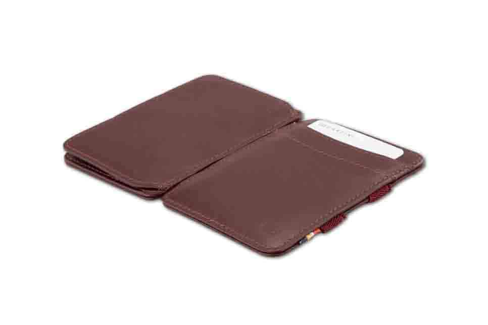Front and back view of the Classic Magic Coin Wallet in Burgundy.