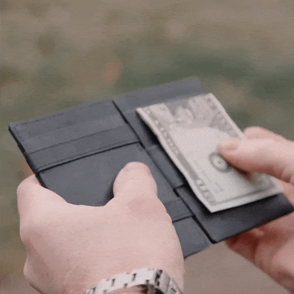 4 Reasons to Switch to a Magic Wallet - Garzini