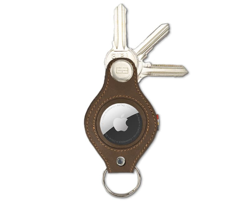 Front view of Lusso AirTag Key Holder in Java Brown with a key holder ring and 3 keys.