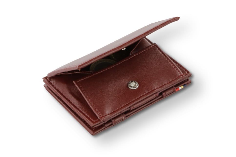 Back view of Essenziale Magic Coin Wallet Vegan in Cactus Burgundy with open coin pocket.