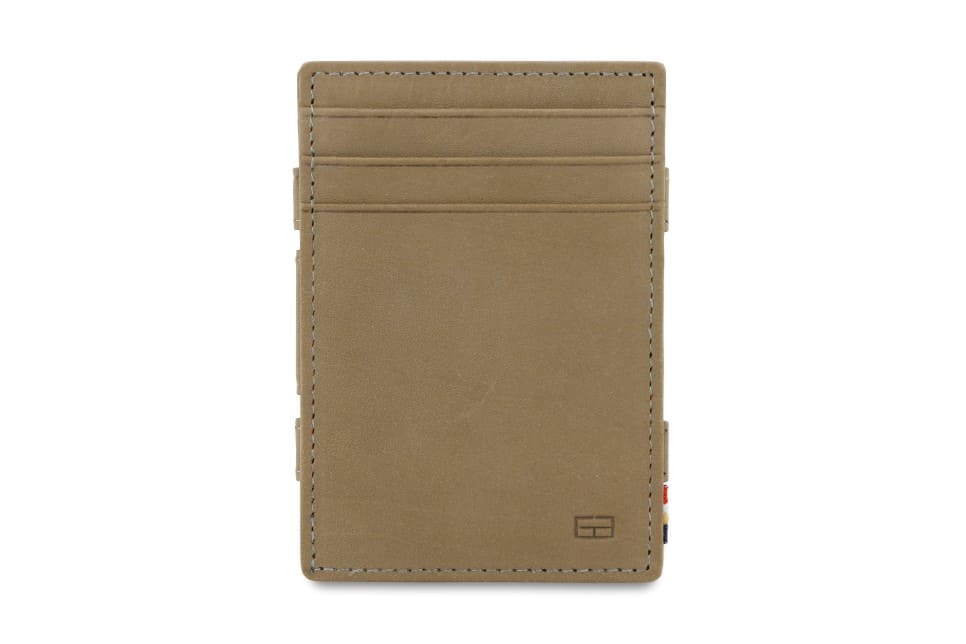 Front view of the Essenziale Magic Coin Wallet in Metal Grey with 3 front pockets for cards.