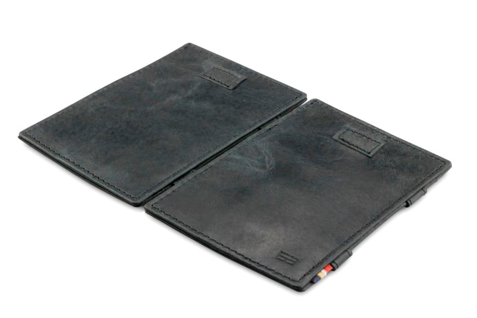 Front and back view of Cavare Magic Wallet Brushed in Brushed Black.