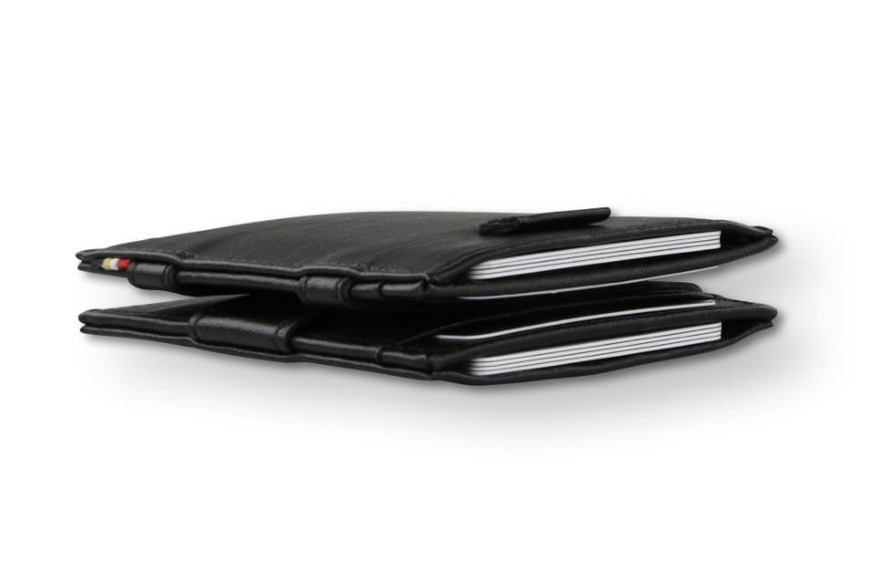 Side view of the Cavare Magic Wallet Card Sleeve Cactus in Cactus Black with cards inside.