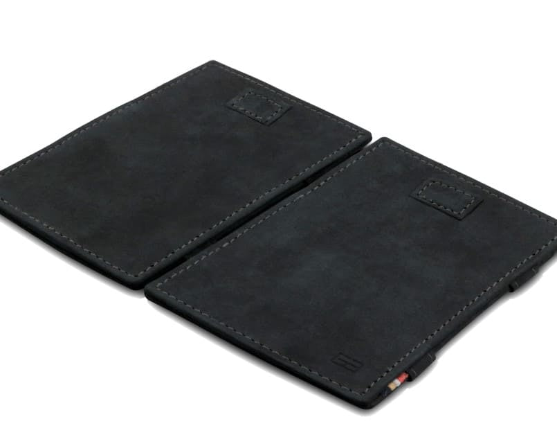 Front and back view of Cavare Magic Wallet Vintage in Carbon Black.