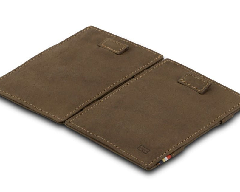 Front and back view of Cavare Magic Wallet Vintage in Java Brown.