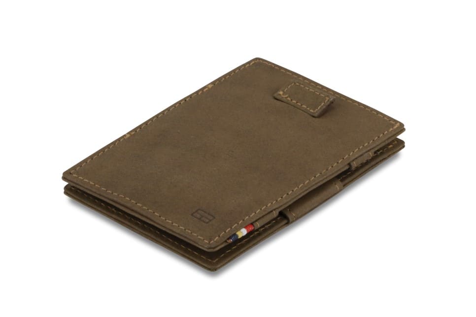 Front view of Cavare Magic Wallet Vintage in Java Brown with pull tab.