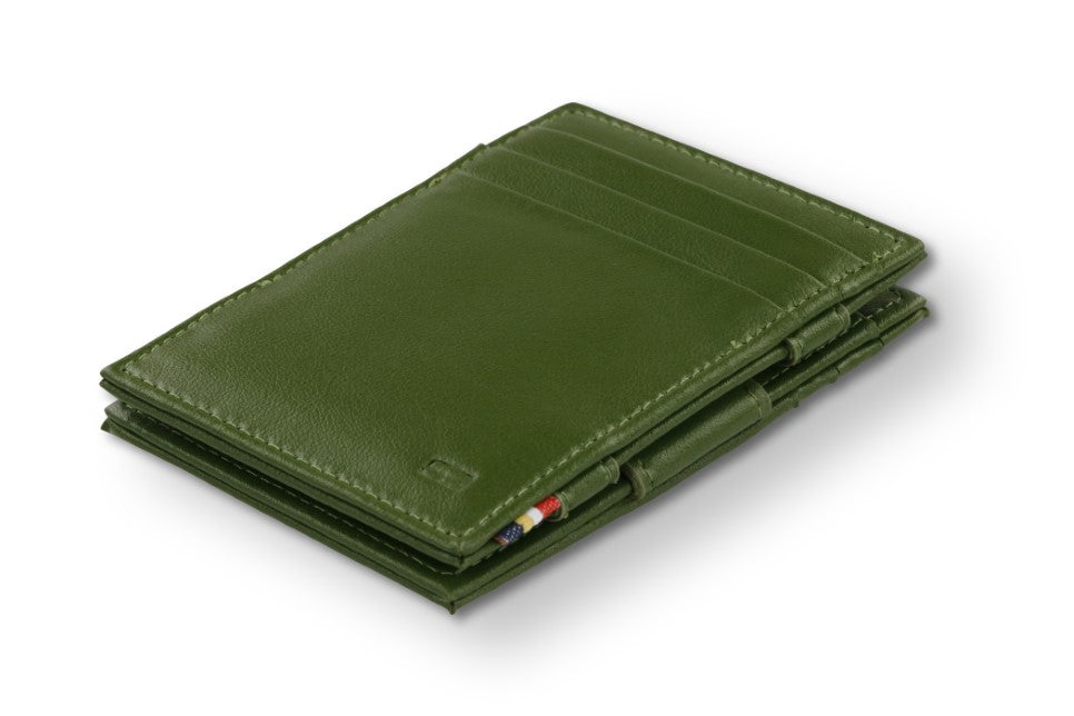 Front view of the Essenziale Magic Wallet Vegan in Cactus Green with 3 front card slots.